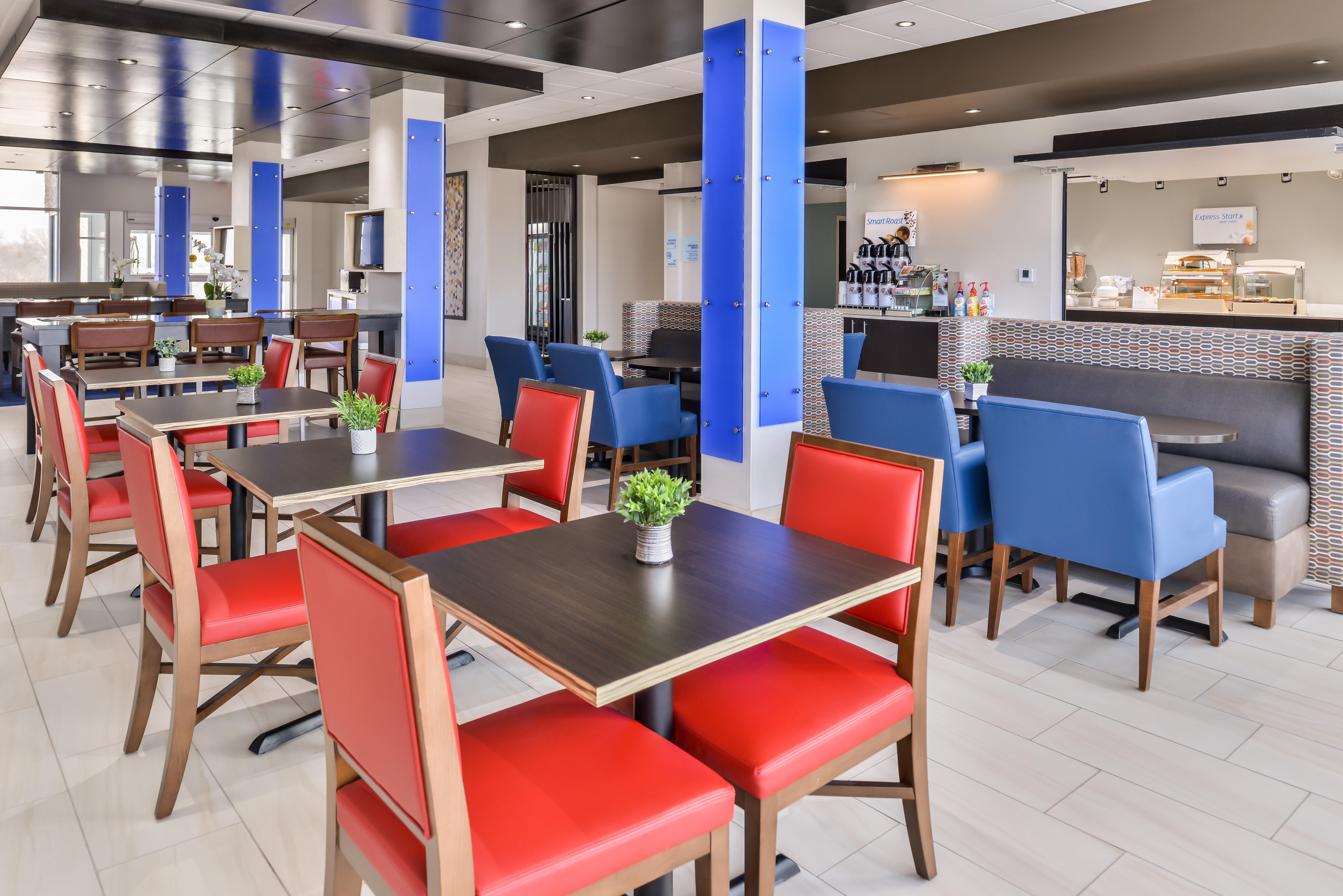 Holiday Inn Express & Suites - Kansas City - Lee'S Summit By Ihg Exterior foto