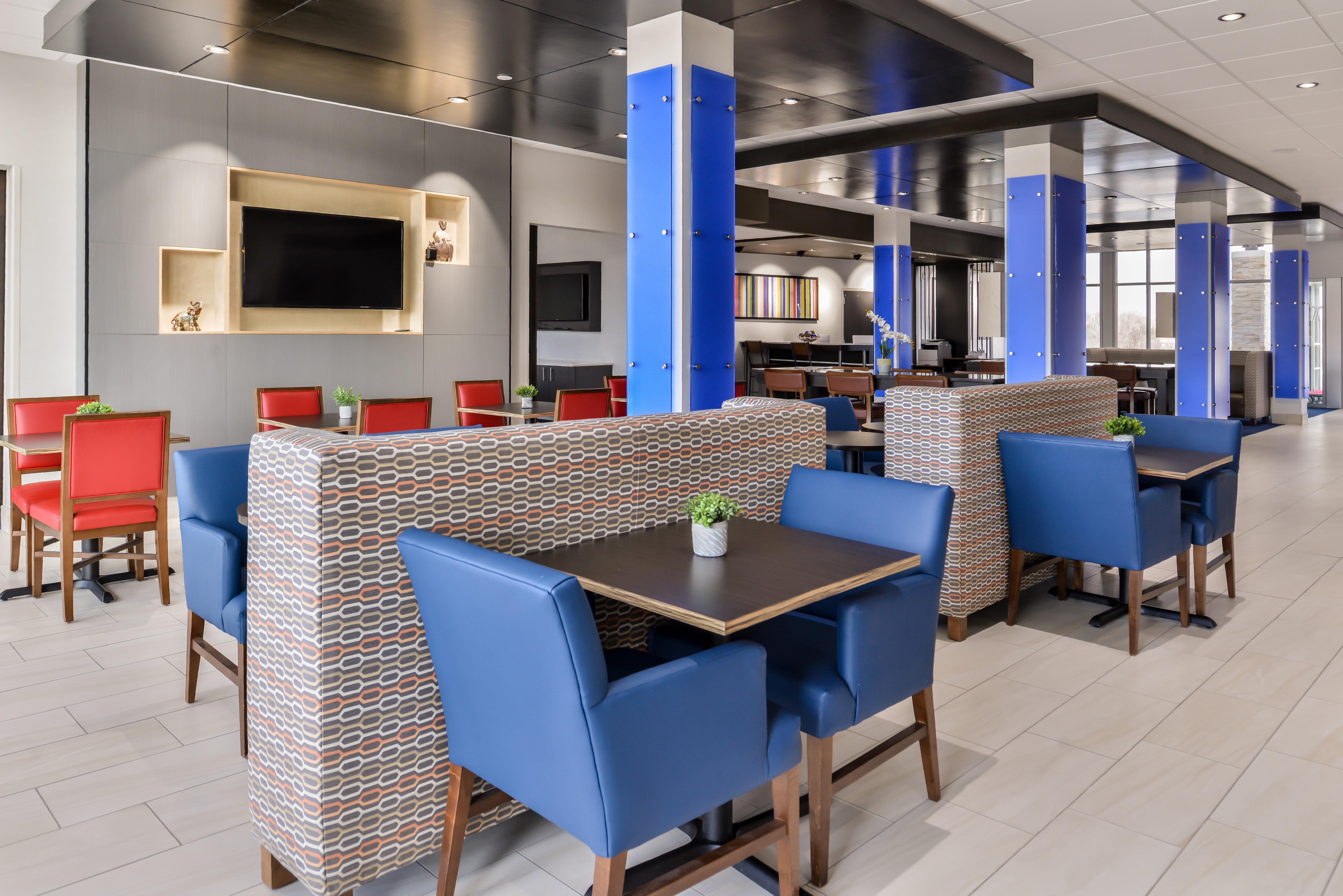 Holiday Inn Express & Suites - Kansas City - Lee'S Summit By Ihg Exterior foto